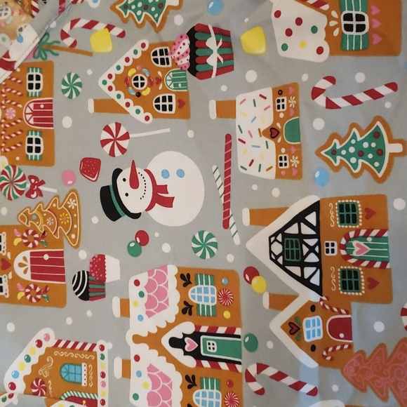 Serene Scrub Top - Picture 1 of 4